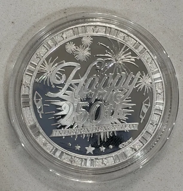 Patriotic Minnie Disney medallion coin, back