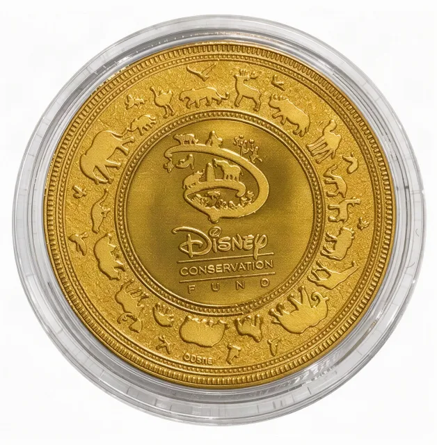 Simba & Friends on Pride Rock Disney medallion coin, Disney Conservation Fund back (Mombasa Marketplace / Zuri's Sweets Shop, Disney's Animal Kingdom)