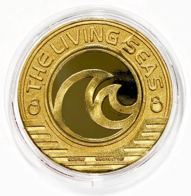 Nemo, Dory & Marlin Disney medallion coin, back