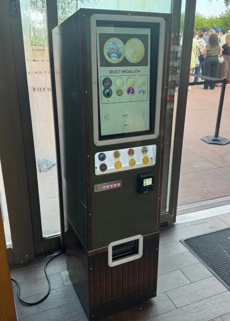 The medallion machine at Disney Traders