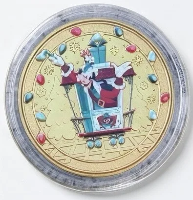 Goofy Decorating Disney medallion coin, front (World of Disney (East), Downtown Disney District)