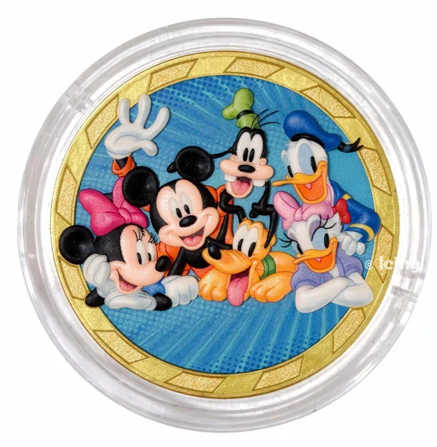 Mickey & Friends Disney medallion coin, front (Celebrity 5 & 10, Disney's Hollywood Studios)