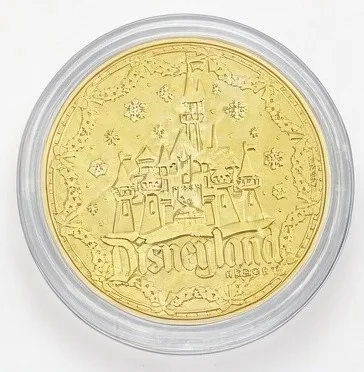 Mickey Delivering Gifts Disney medallion coin, Disneyland Resort at Christmas back (World of Disney (East), Downtown Disney District)