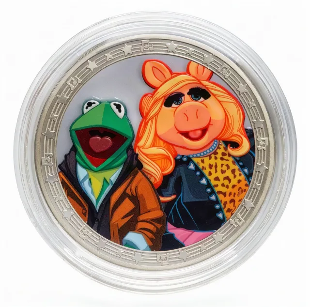 Kermit & Miss Piggy Disney medallion coin, front (Rock Around the Shop, Disney's Hollywood Studios)