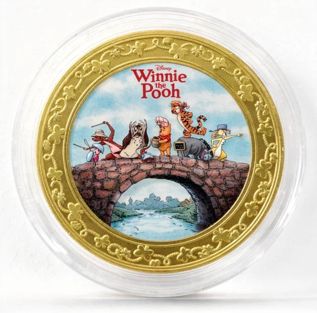 Winnie the Pooh Disney medallion coin, front (Disney Traders, EPCOT)